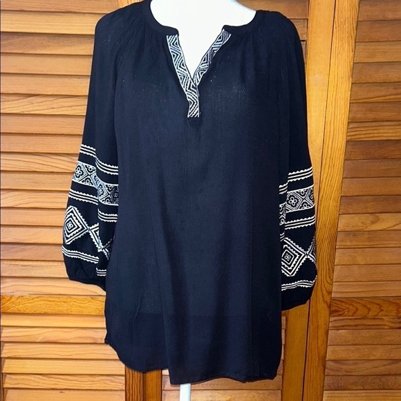 The Pioneer Woman Gorgeous Boho Black Embroidered Women's Top Size Small - Picture 2 of 10